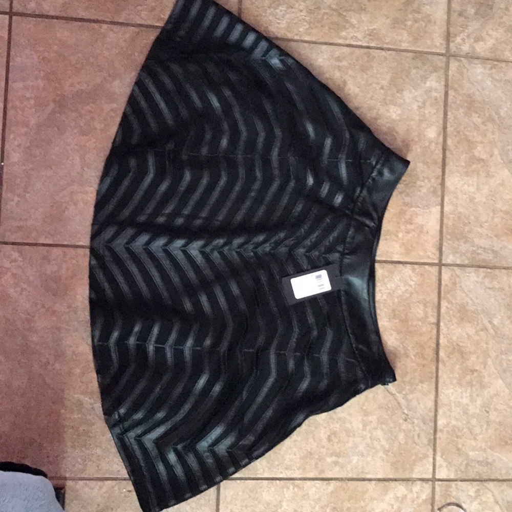 Black skater skirt